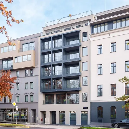 Riverside Premium Living With Great View Λιντς