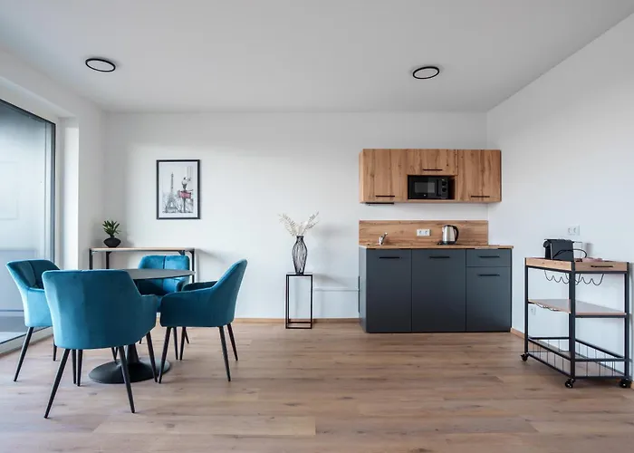 Riverside Premium Living With Great View Λιντς